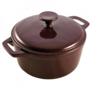 https://dev.bazari.fr/7796-thickbox/cocotte-ronde-fonte-28-cm-aubergine-baumalu.jpg